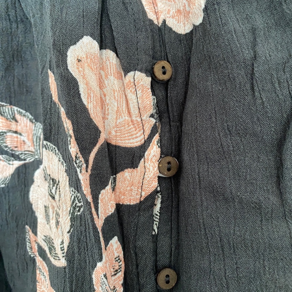 Oneill button top - Picture 2 of 3